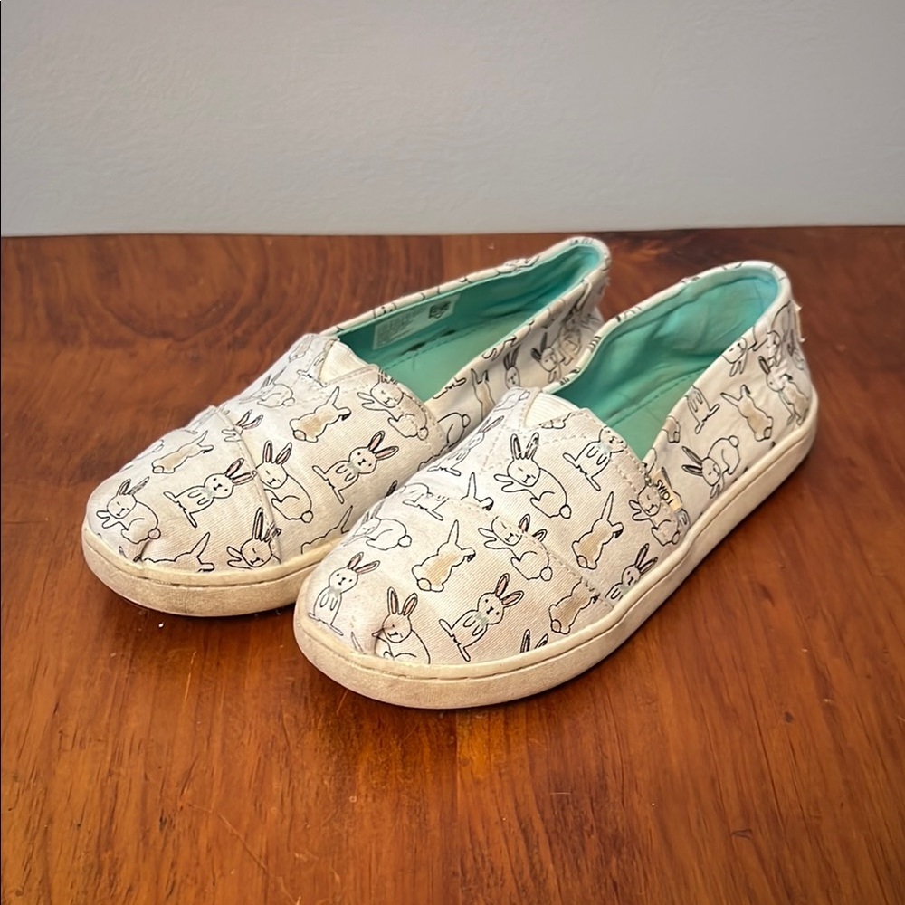 Toms Kids Shoes with Bunny Print - Cream and Black